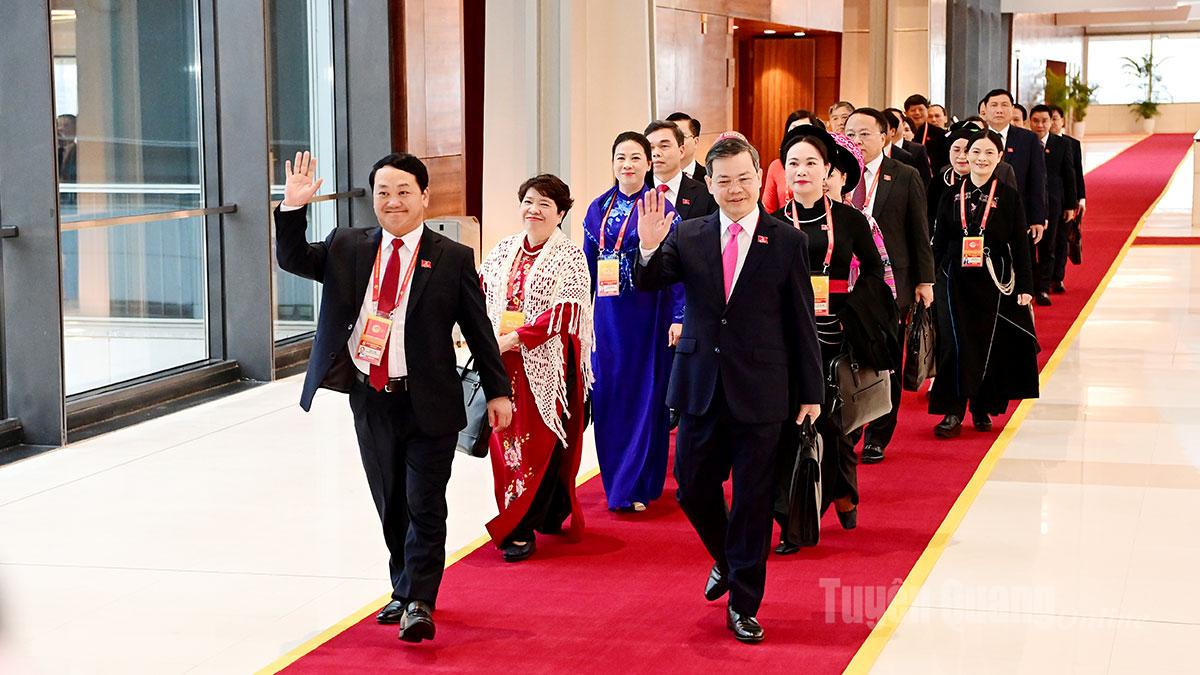 Đoàn đại biểu Tuyên Quang dự khai mạc Đại hội đại biểu toàn quốc lần thứ XIV của Đảng.