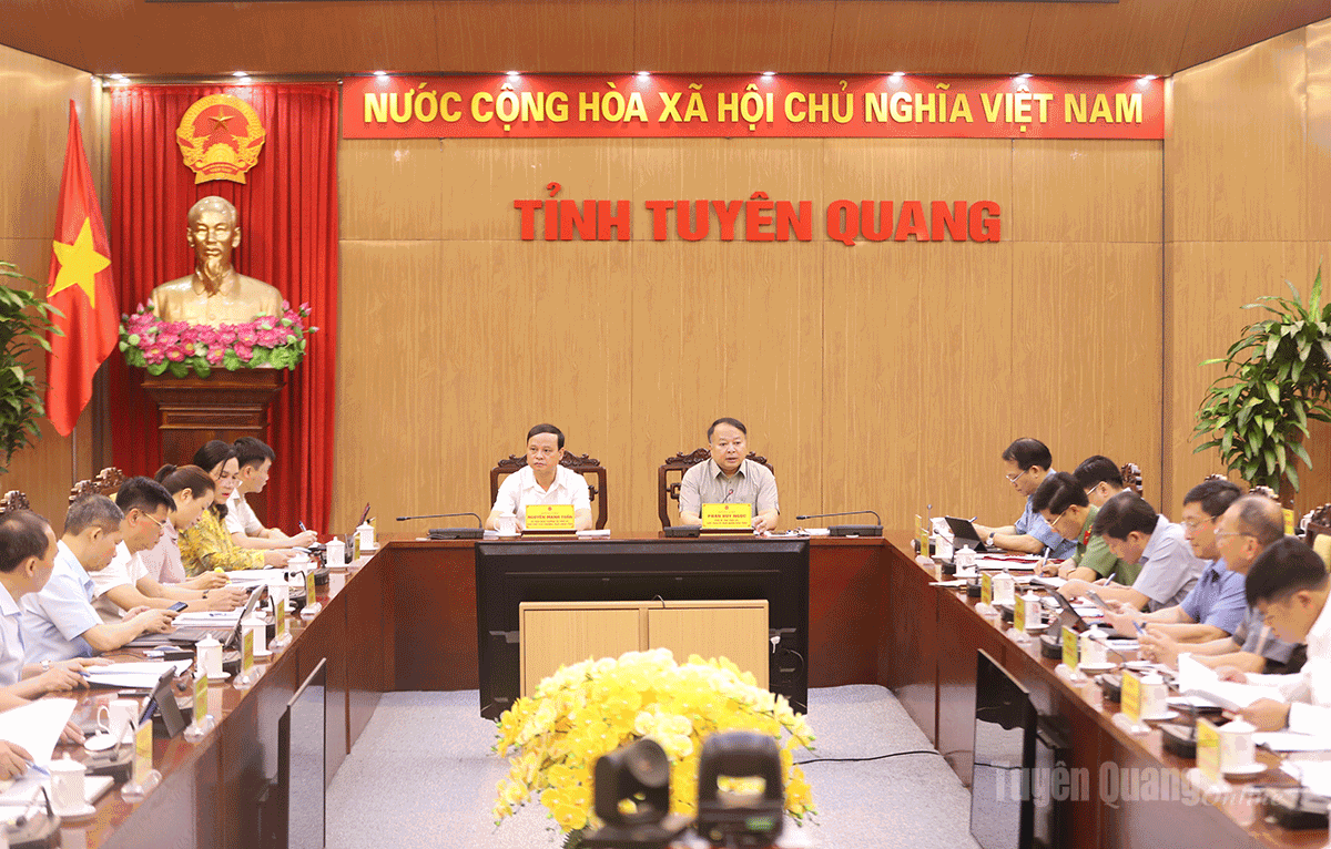Tháo gỡ khó khăn, đẩy nhanh tiến độ các chương trình, công trình, dự án trọng điểm